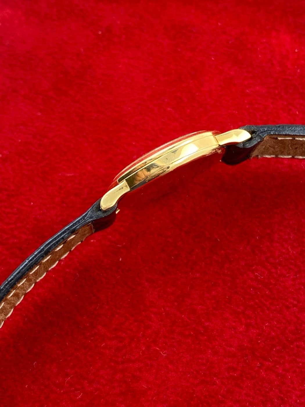 Audemars Piguet Vintage Damenuhr (Gelbgold) – Ansicht 7
