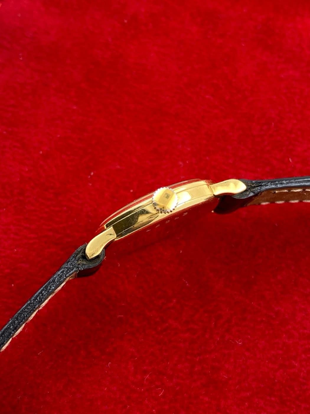 Audemars Piguet Vintage Damenuhr (Gelbgold) – Ansicht 8