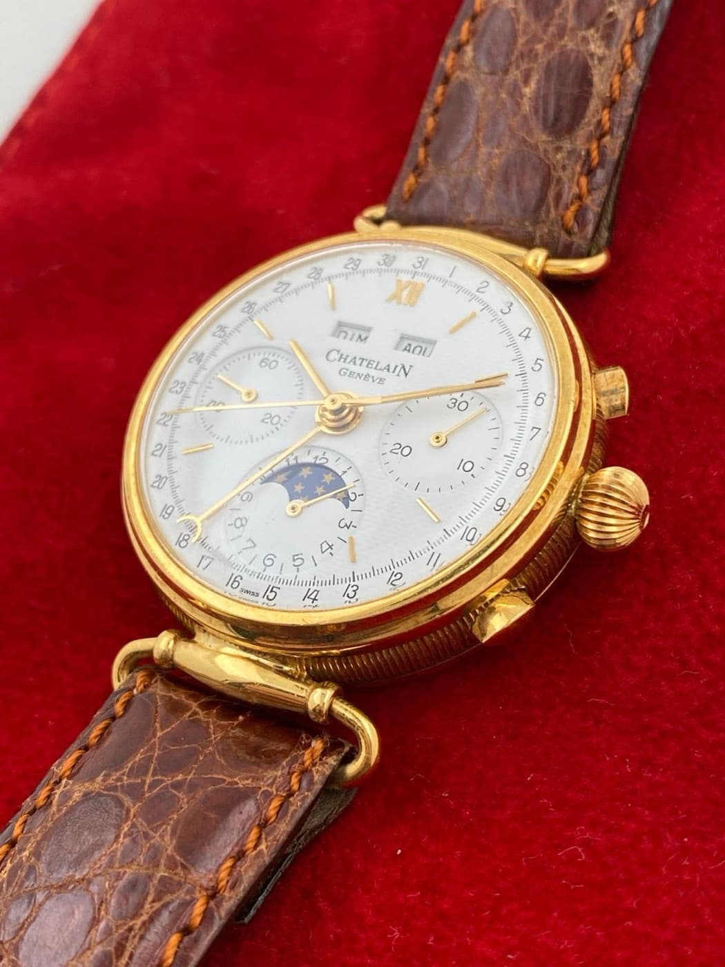 Chatelain Genève Triple Calendar Chronograph with Moonphase – View 3