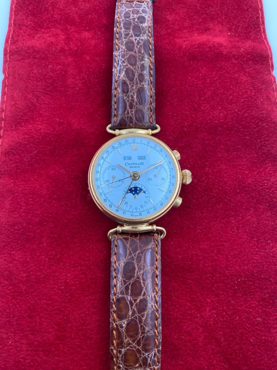 Chatelain Genève Triple Calendar Chronograph with Moonphase – View 4