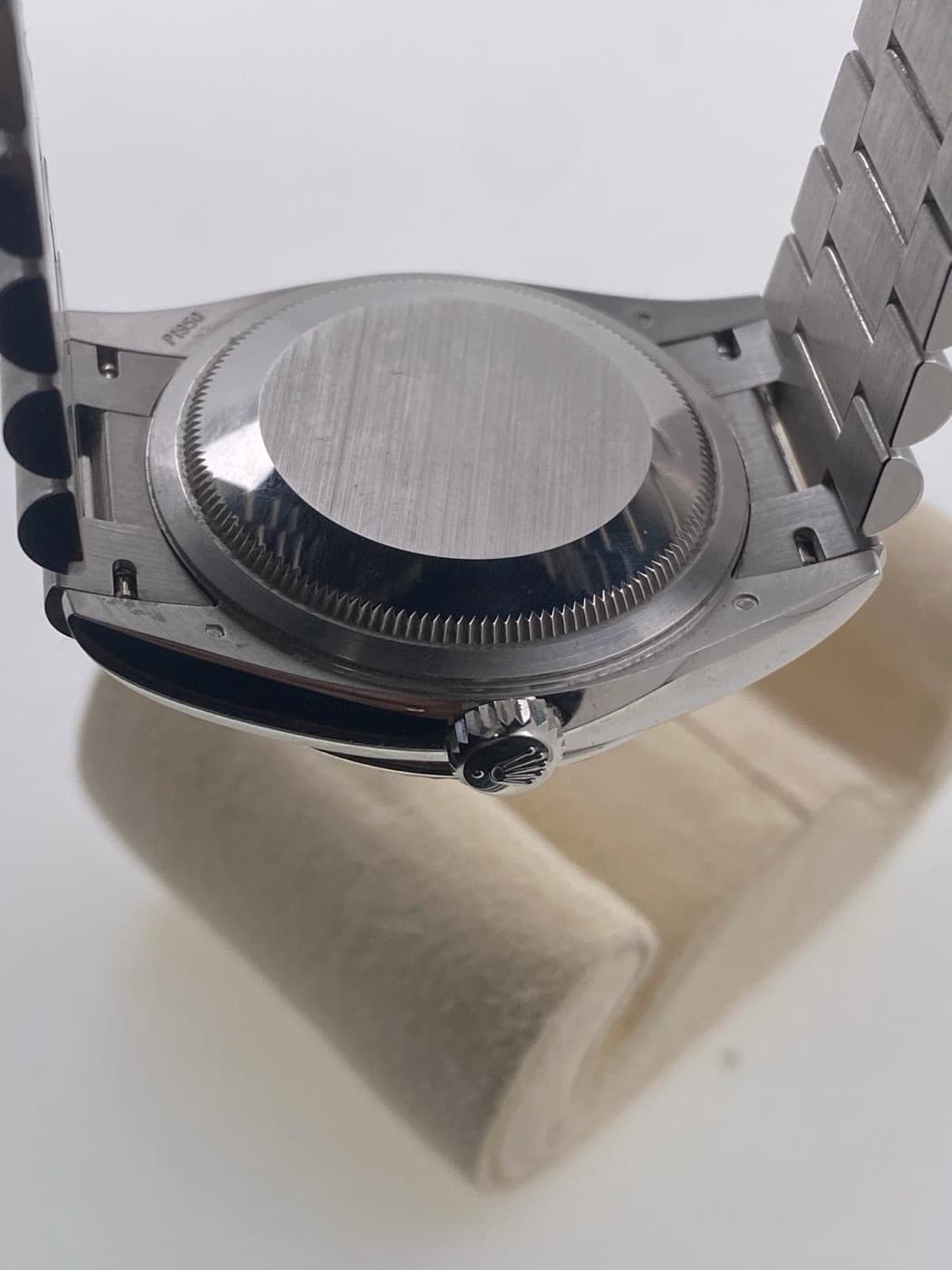 Rolex Day-Date 36 “Ice Blue” Platinum (6/2024) – View 10