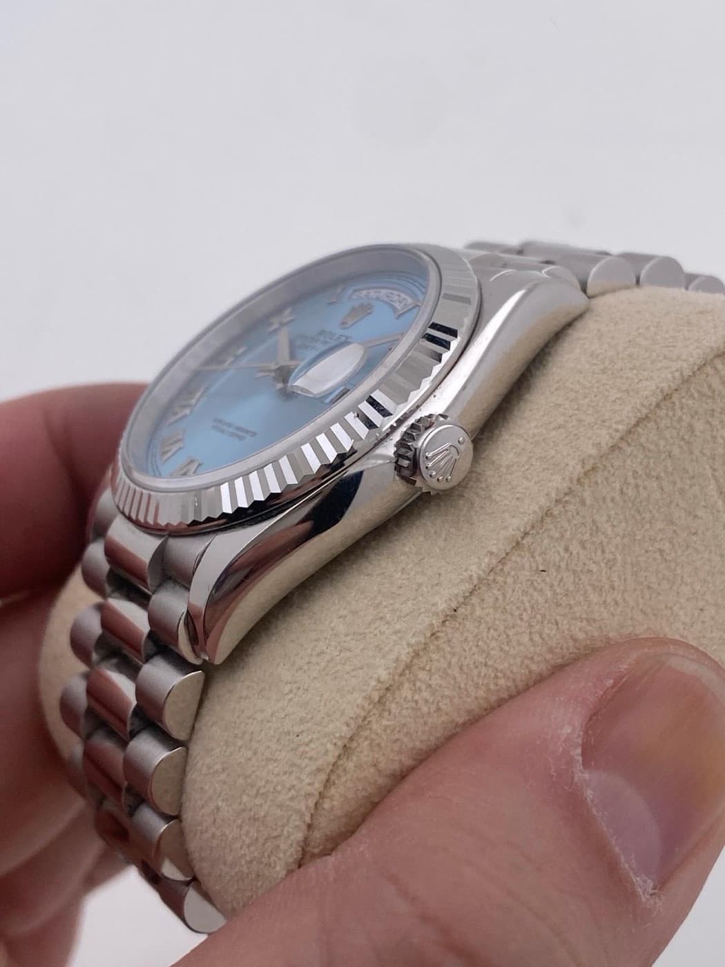 Rolex Day-Date 36 “Ice Blue” Platinum (6/2024) – View 6